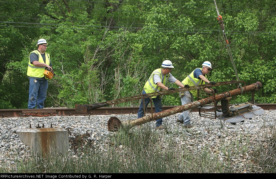 The WB intermediate signal at "Hot Box" is laid to rest.