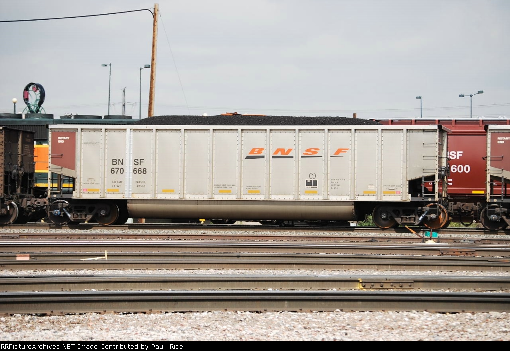 BNSF 670668
