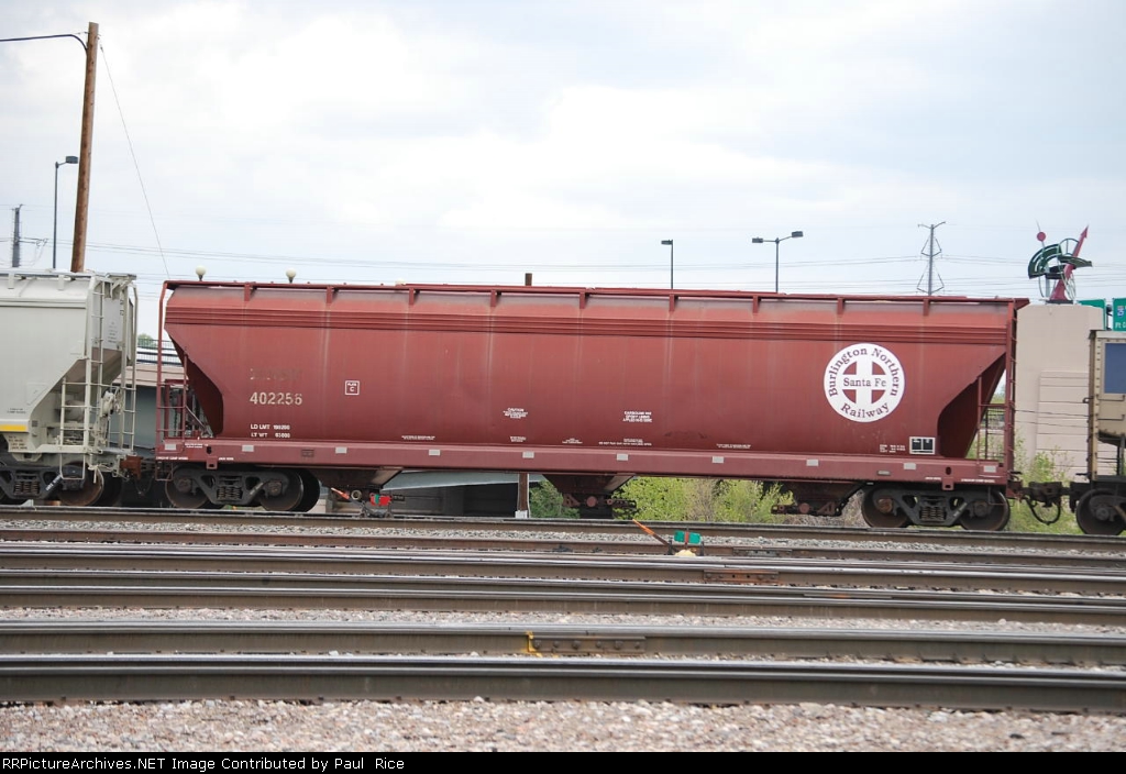 BNSF 402256