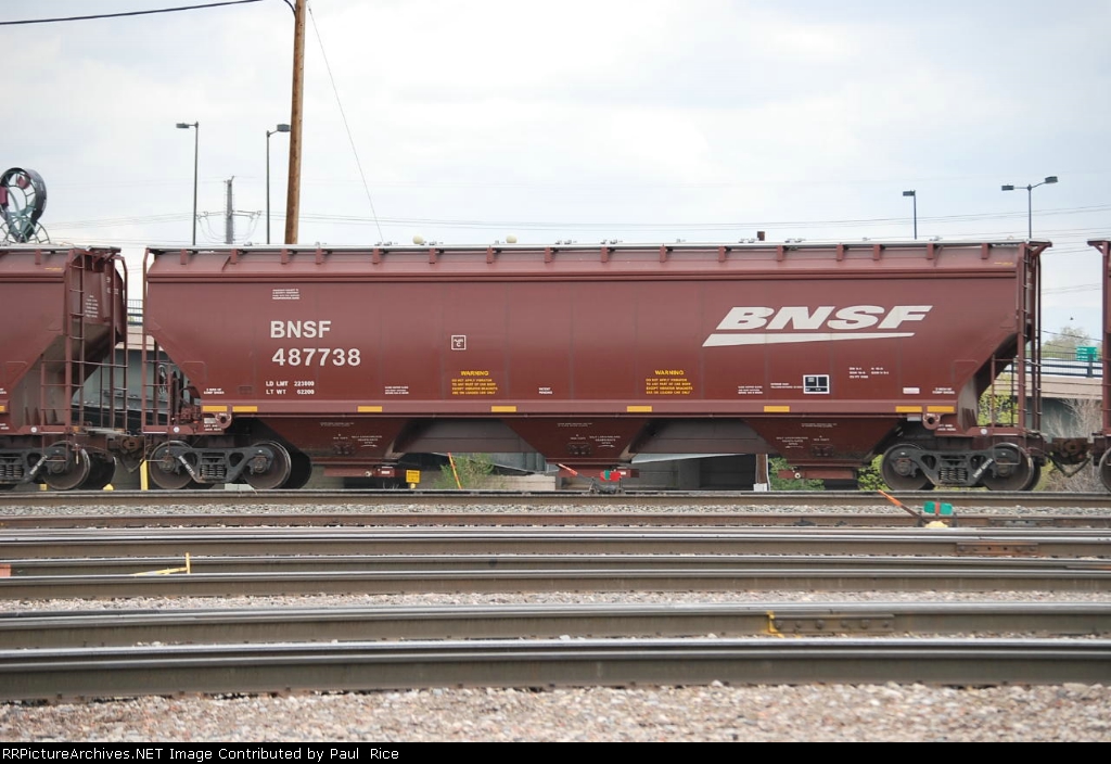 BNSF 487738