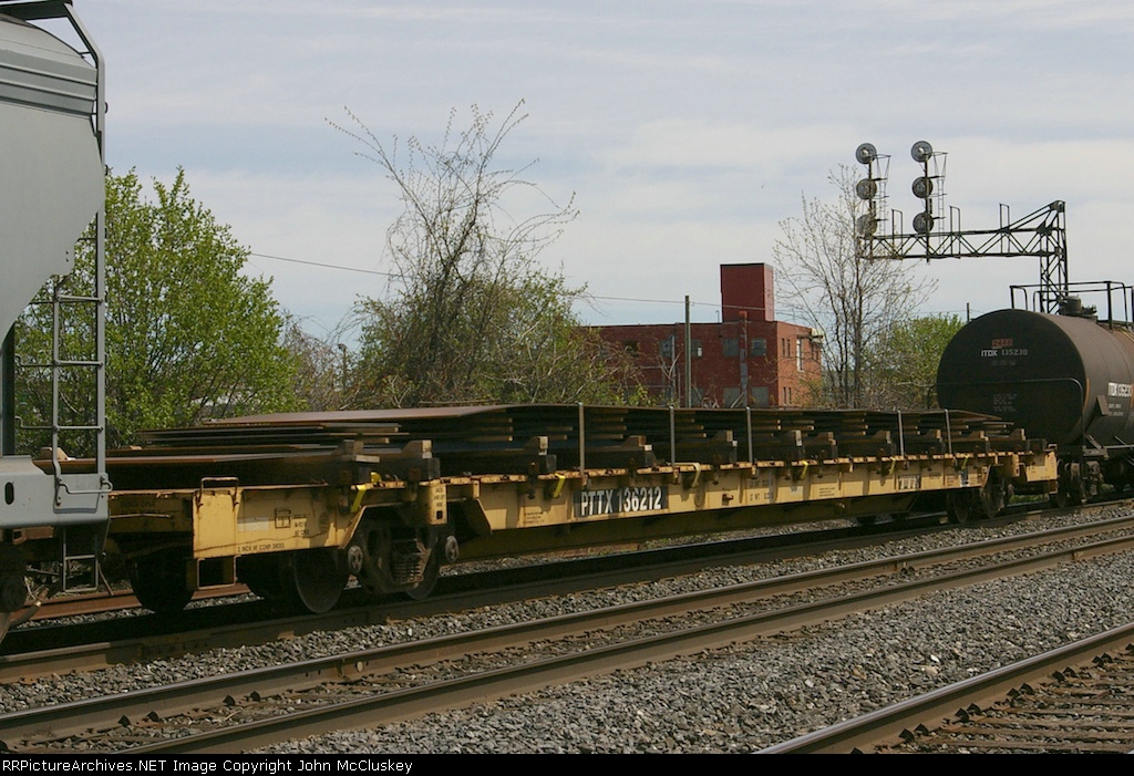 PTTX 136212