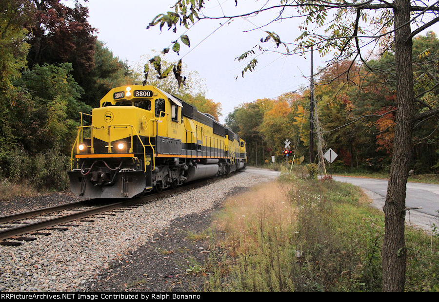 Westbound SU-99 starts the descent to Sparta as the fall colors start to appear