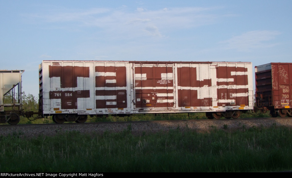 BNSF 761584