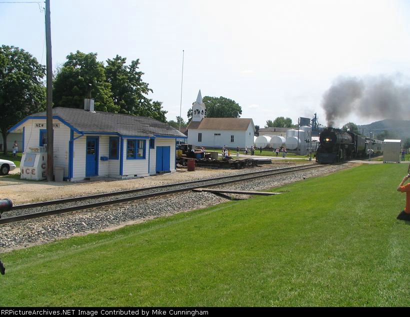 New Albin Depot 2004