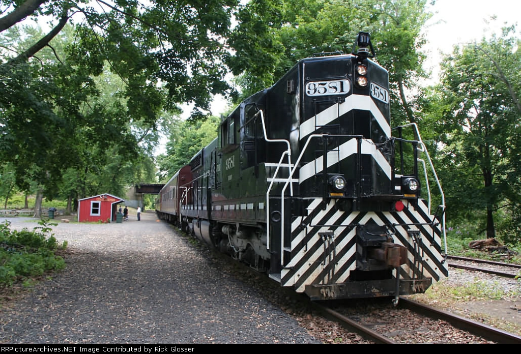 BDRV SD9m Working Train Rides Today