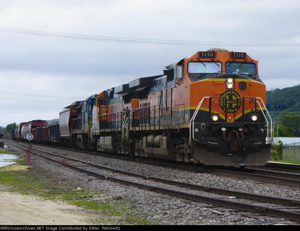 BNSF 1110