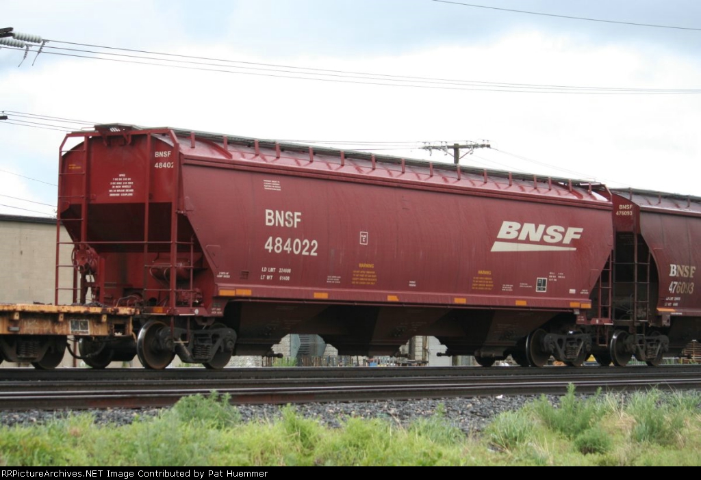 BNSF 484022