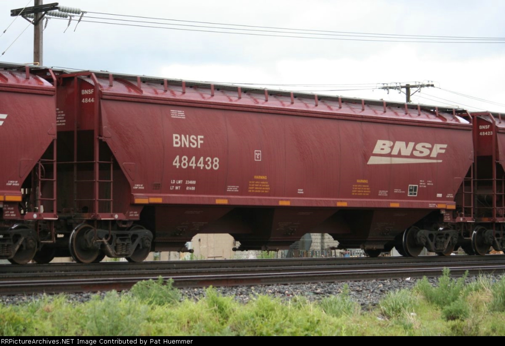 BNSF 484438