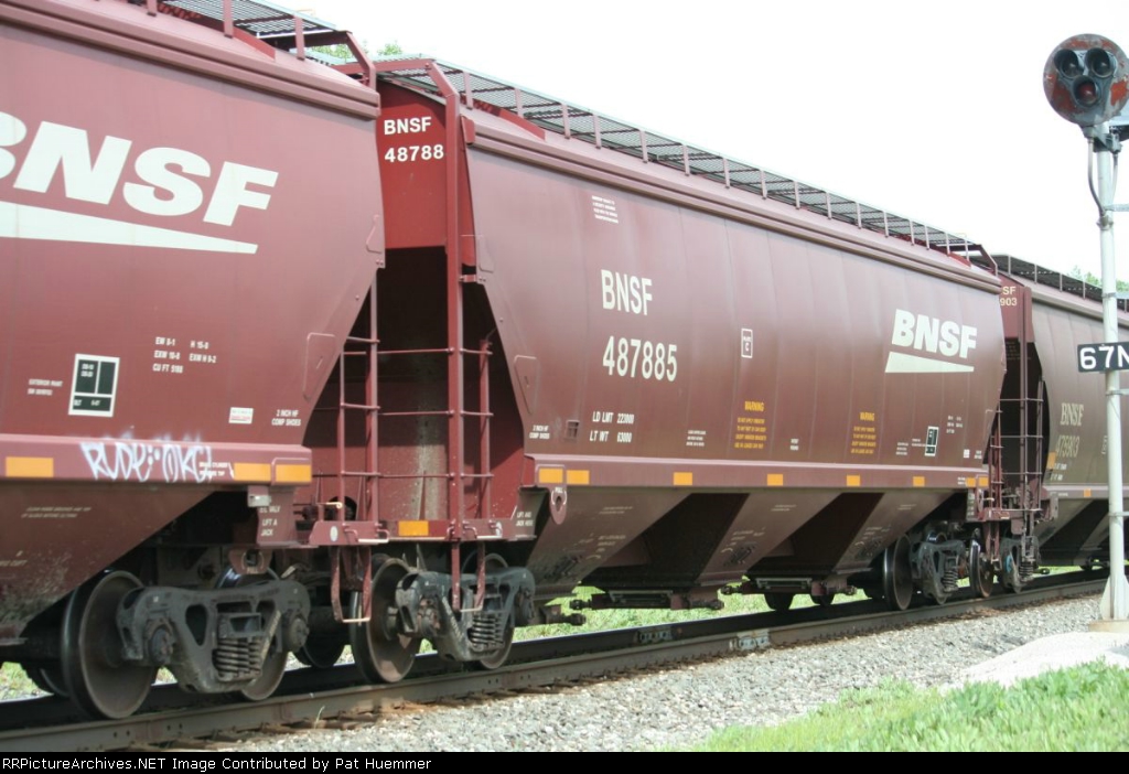 BNSF 487885