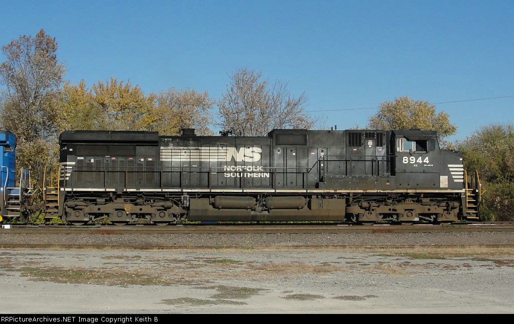 NS 8944