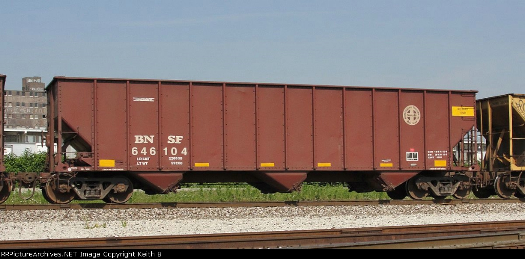 BNSF 646104