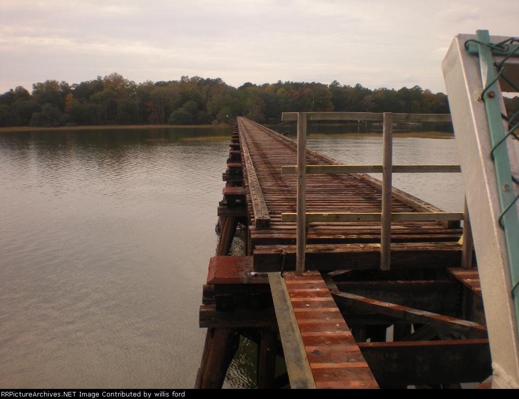 SAL Bridge in Lobeco