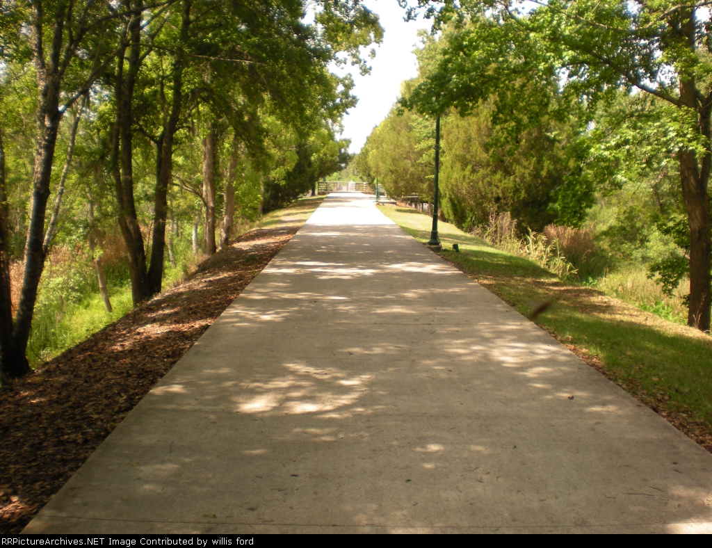 Woodbine walking trail