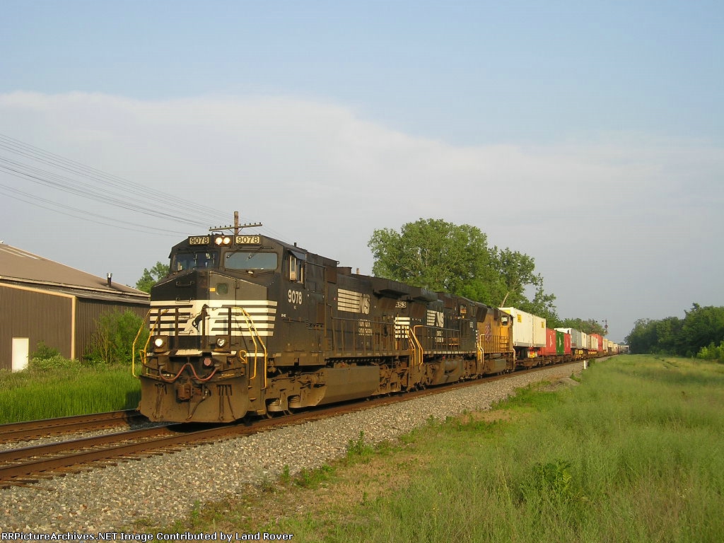 NS 9078 On NS 216 Northbound