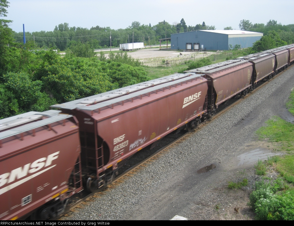 BNSF 483823