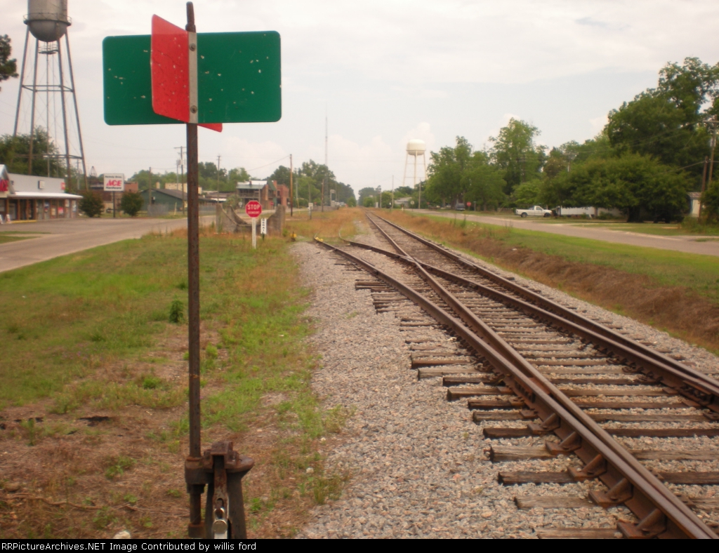 The siding in Elloree