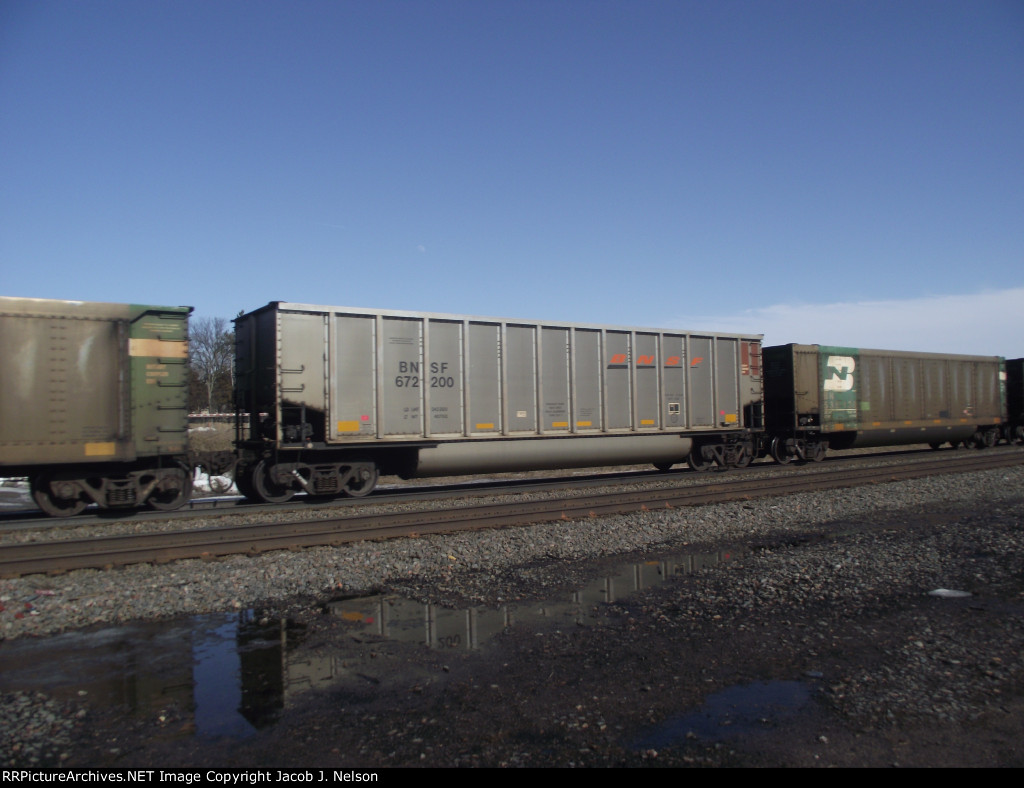 BNSF 672200