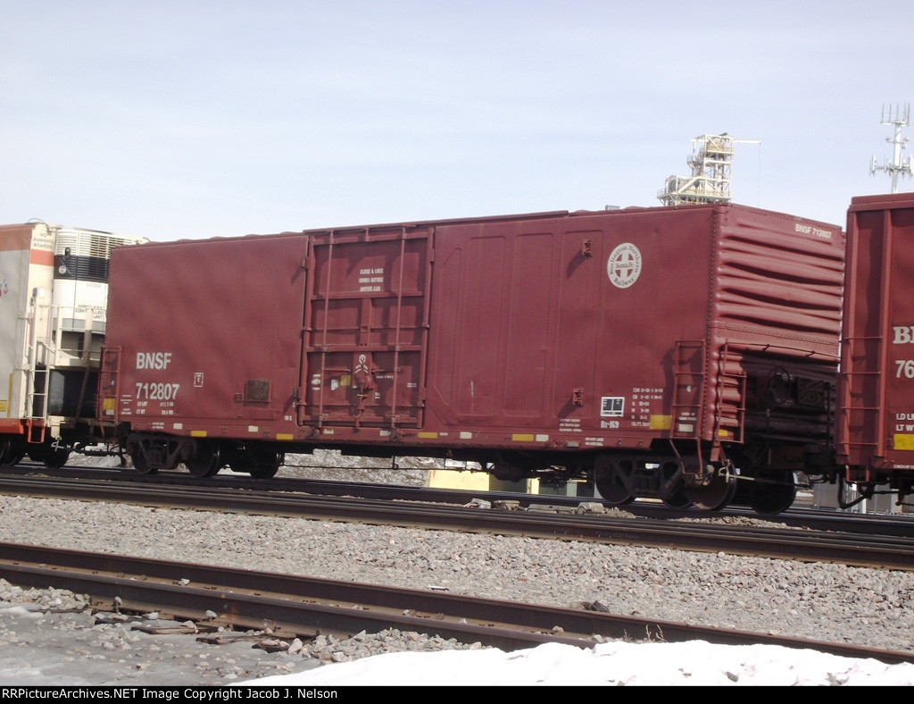 BNSF 712807