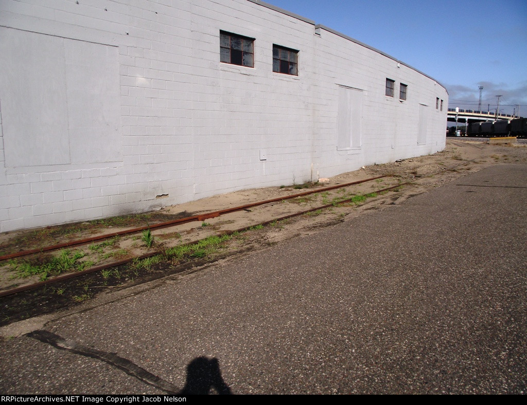 Bemis Tape cut off track