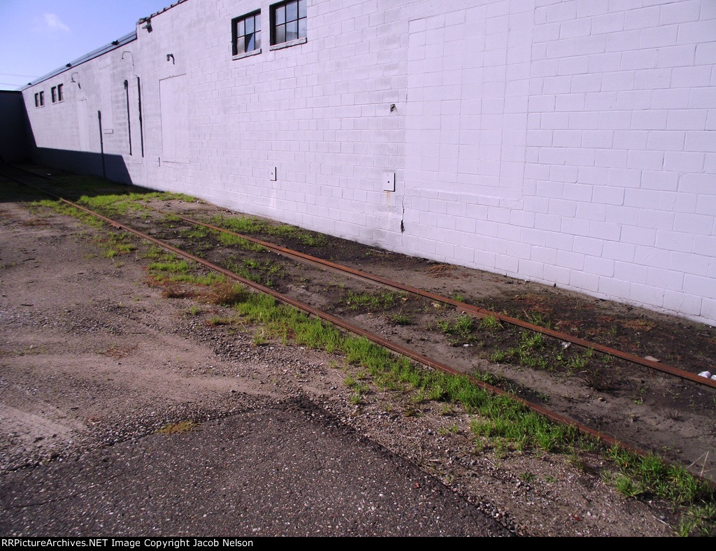 Bemis Tape cut off track