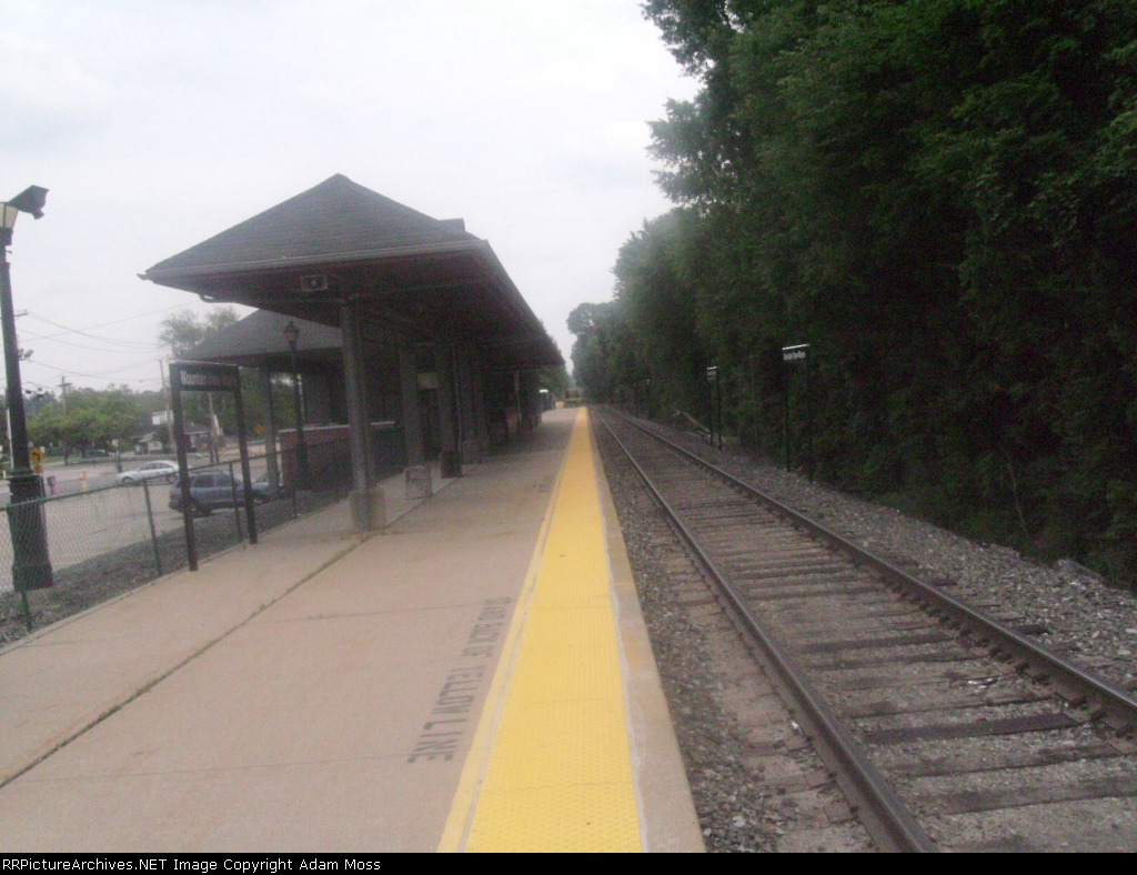 The building looks a lot like the Erie stations of its day