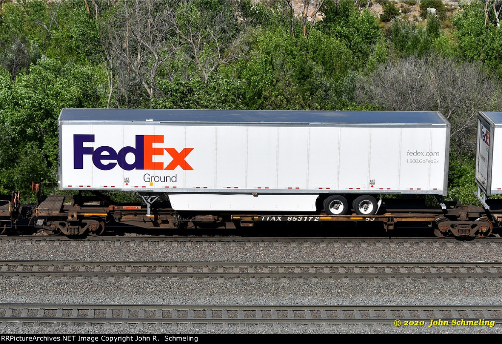TTAX 653172-A with a 53 ft Fed-Ex Trailer load at Cajon CA. 6/16/2020