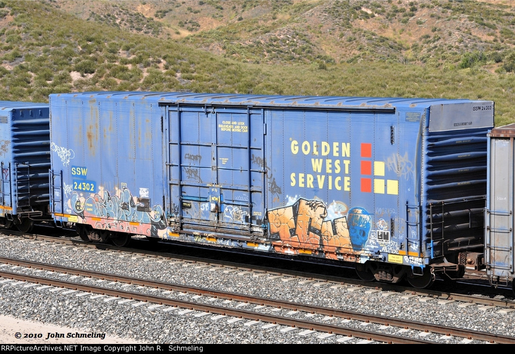 SSW 24302 at Canyon-Cajon Pass CA. 6/8/2010