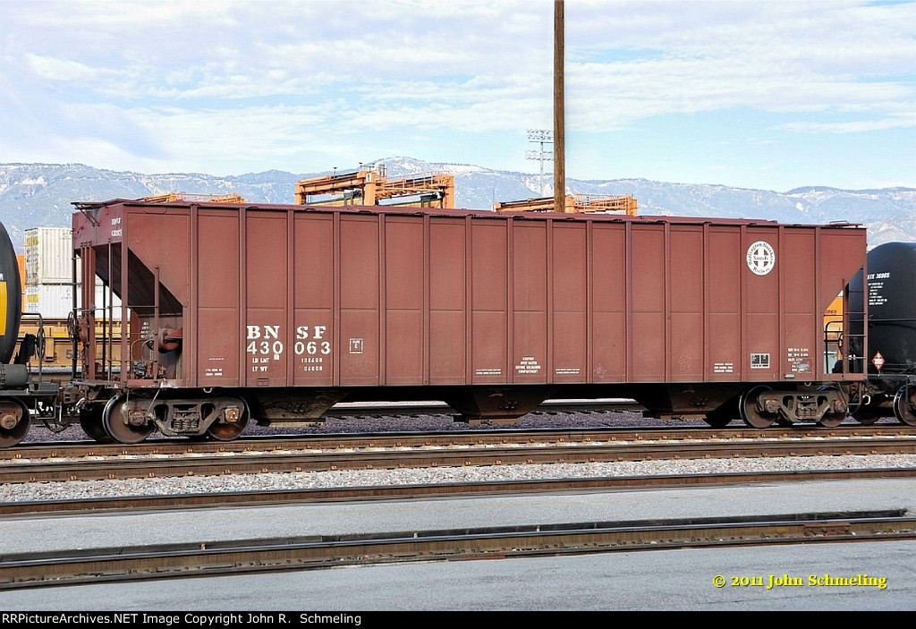 BNSF 430063 at San Bernardino, CA. 1/5/2011