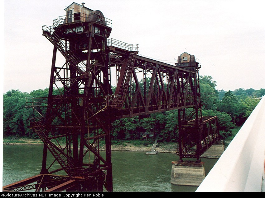 RI lift bridge (Center section)