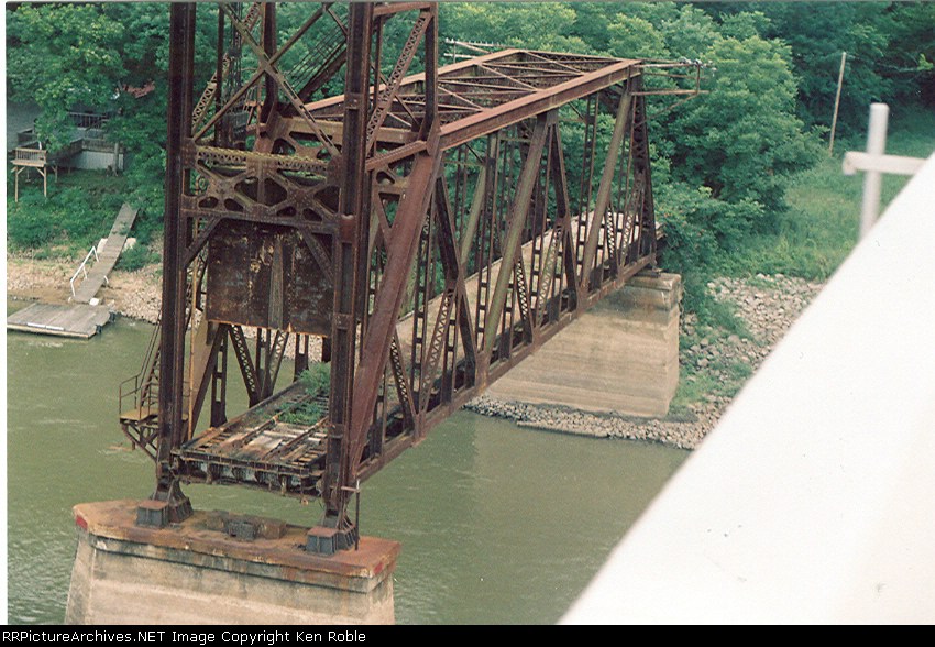 RI Lift bridge (east section)