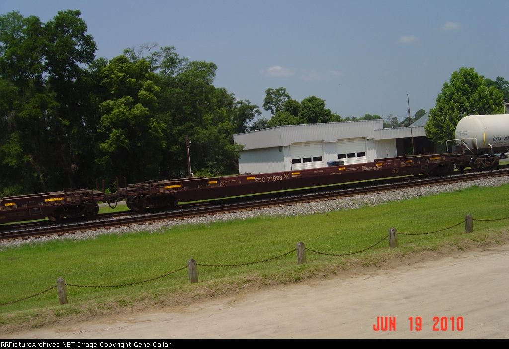 FEC 71923 and GATX 31351