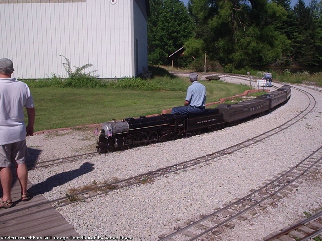 1/8-Scale Locomotive