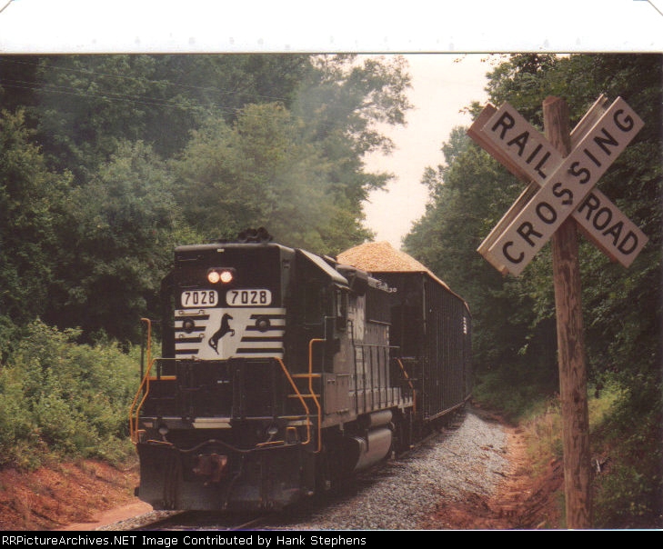Unsequenced views of the "there and back again train"