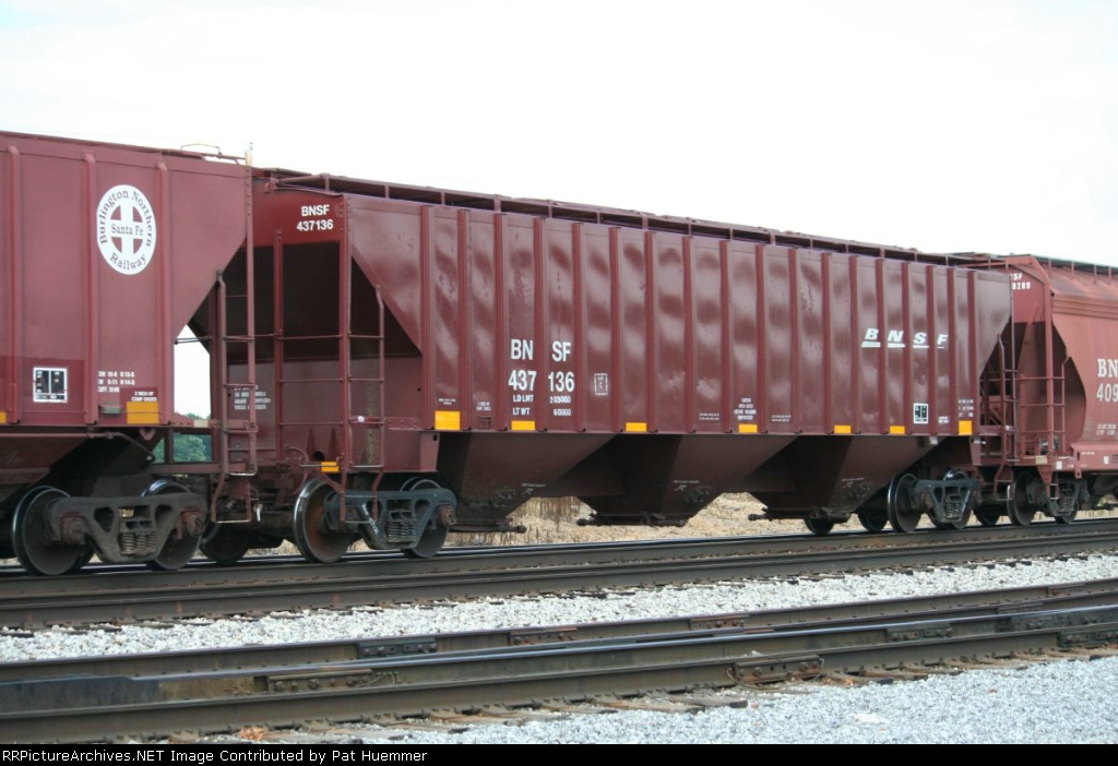 BNSF 437136