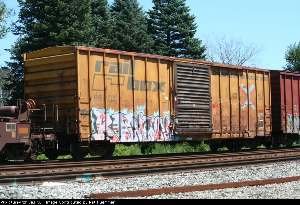 RBOX 38211