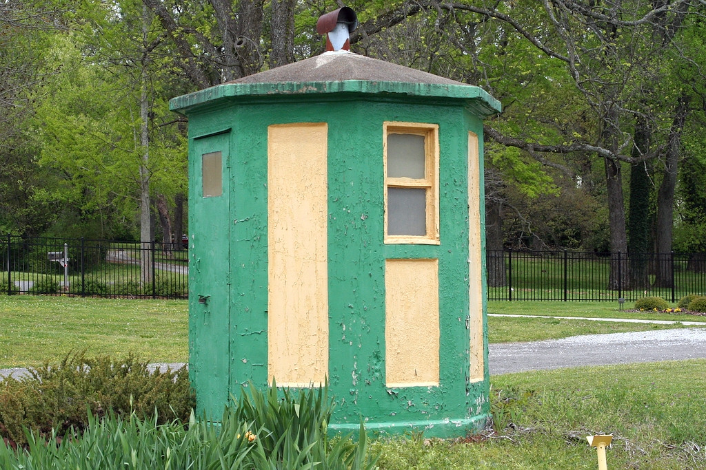 phone hut at the museum