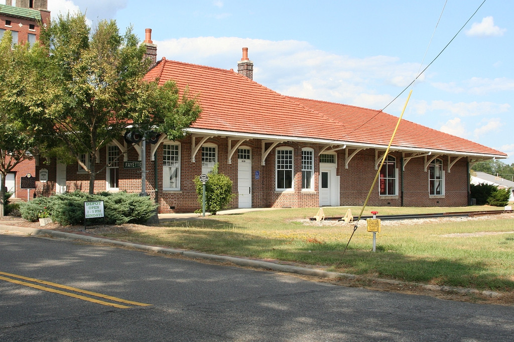 1925 SOU depot
