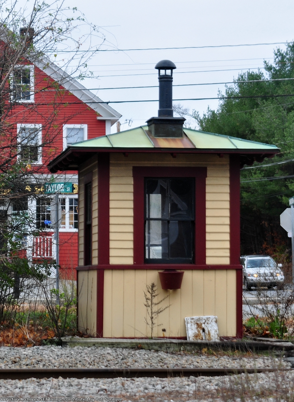 RR Crossing shack in Littleton