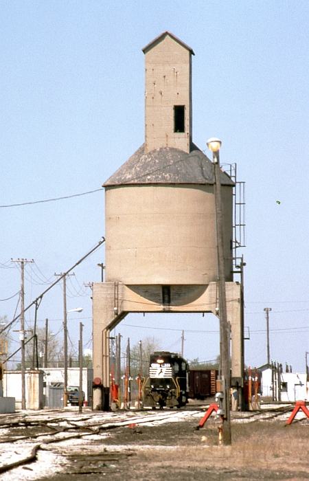 Nickel plate coal tower 