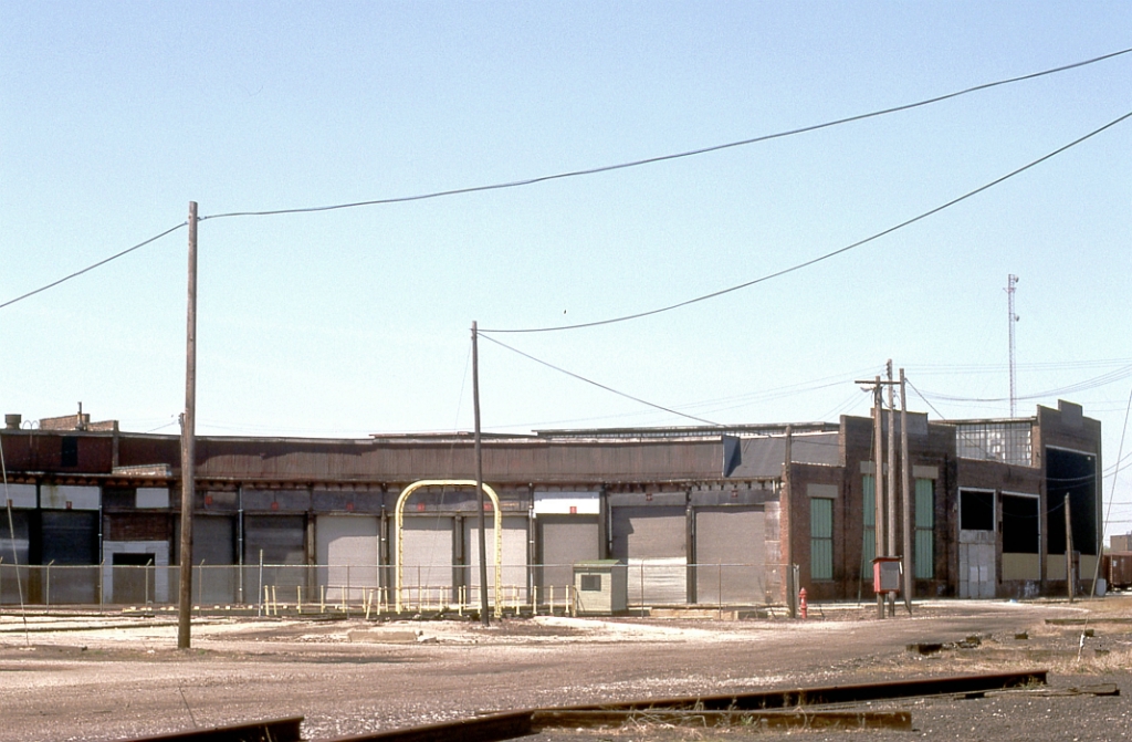 NKP roundhouse and turntable