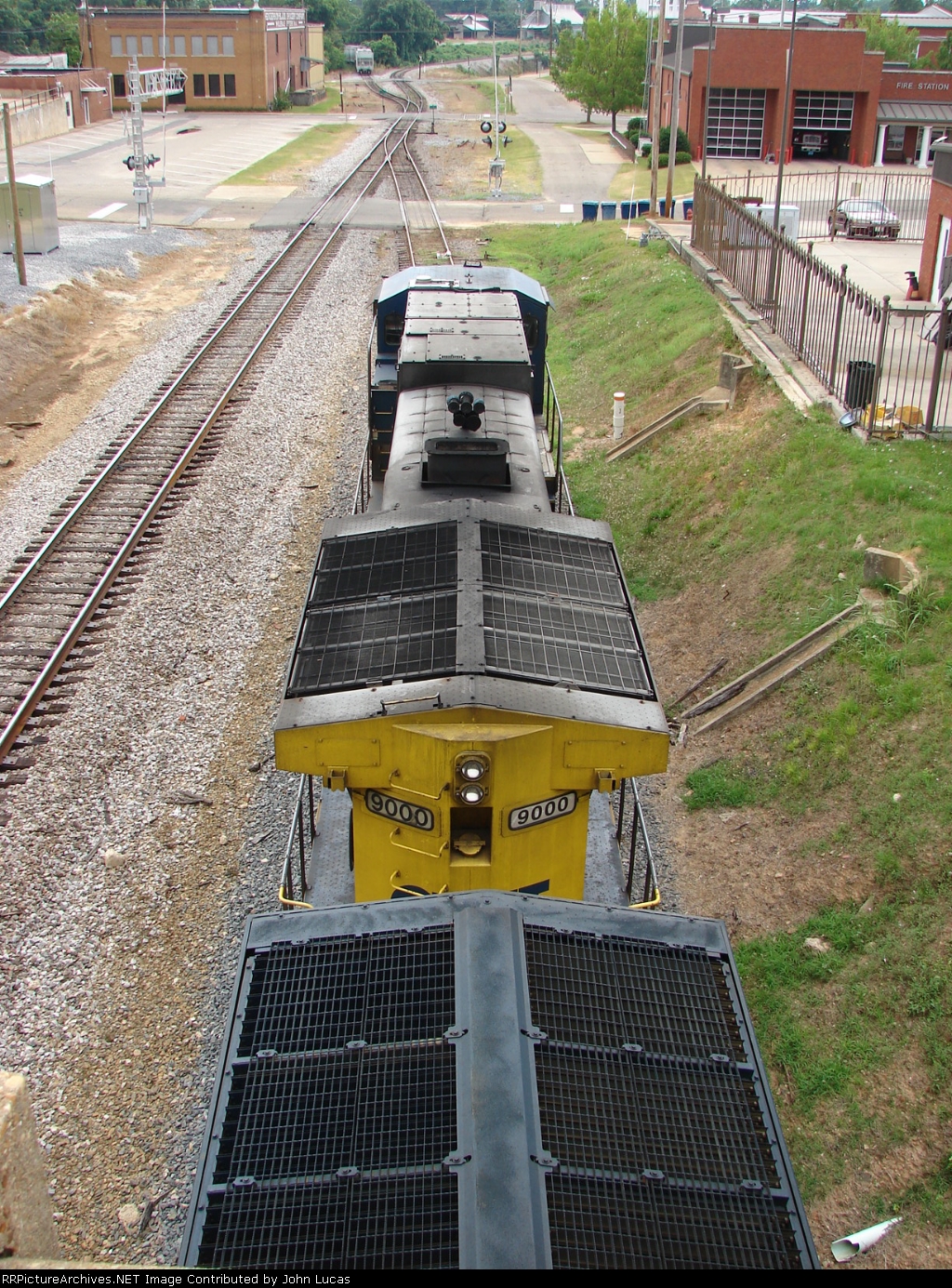 CSX 9000