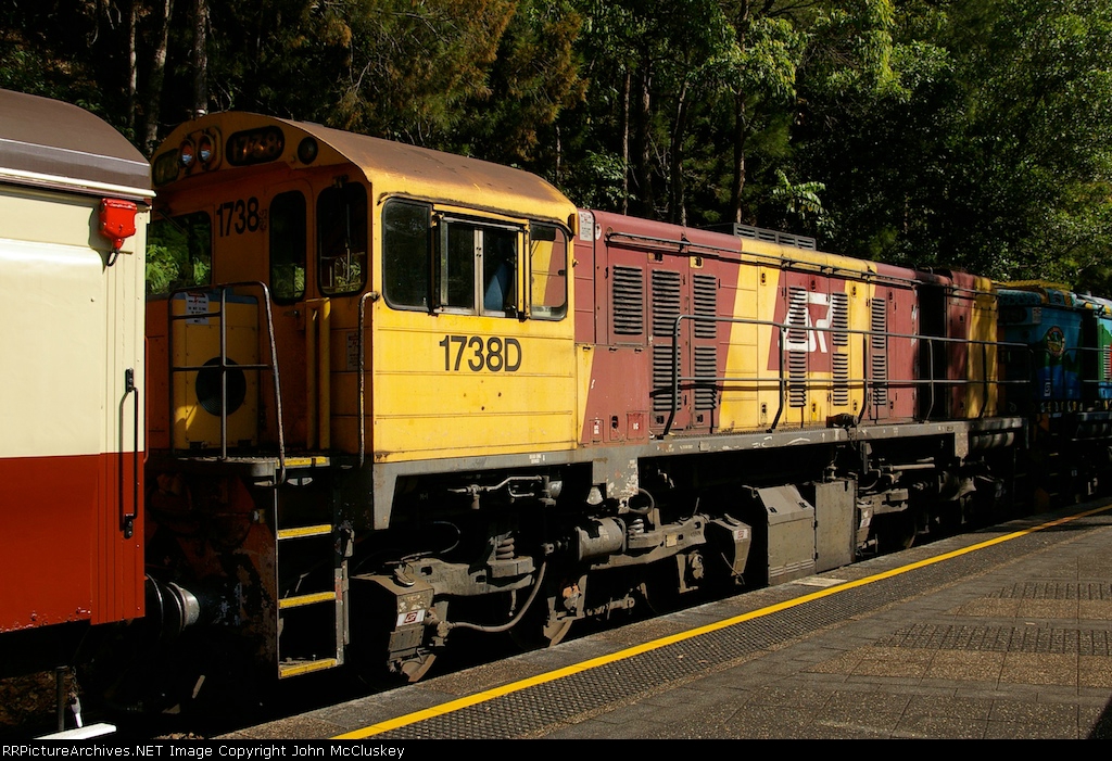 Queensland Rail National, 1076mm Gauge, ClydeEMD GL18C 1738D