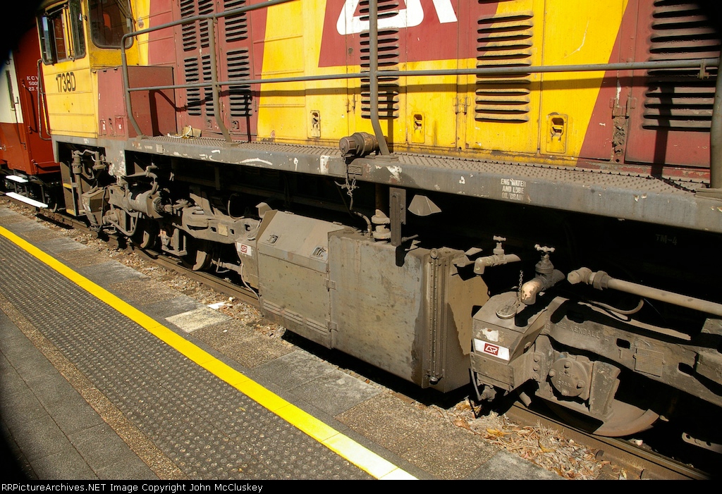 Queensland Rail National, 1076mm Gauge, Clyde-EMD GL18C 1738D