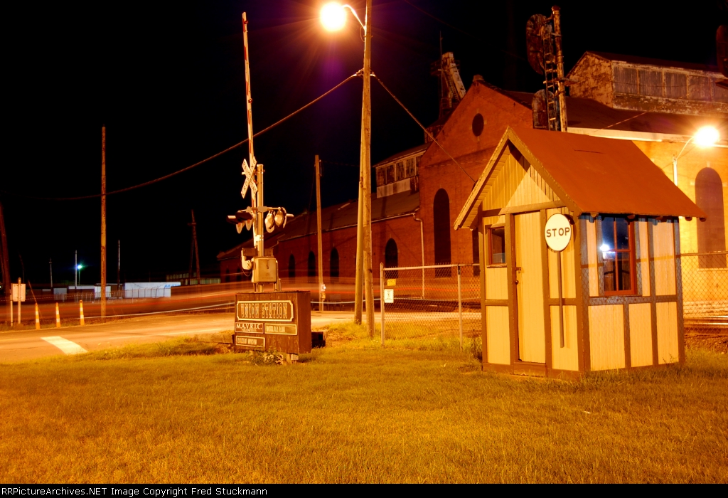 SR309, Center St. crosses the C&O.