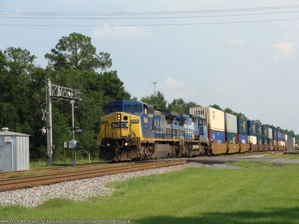 CSX 9044