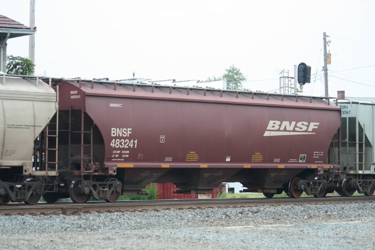 BNSF 483241