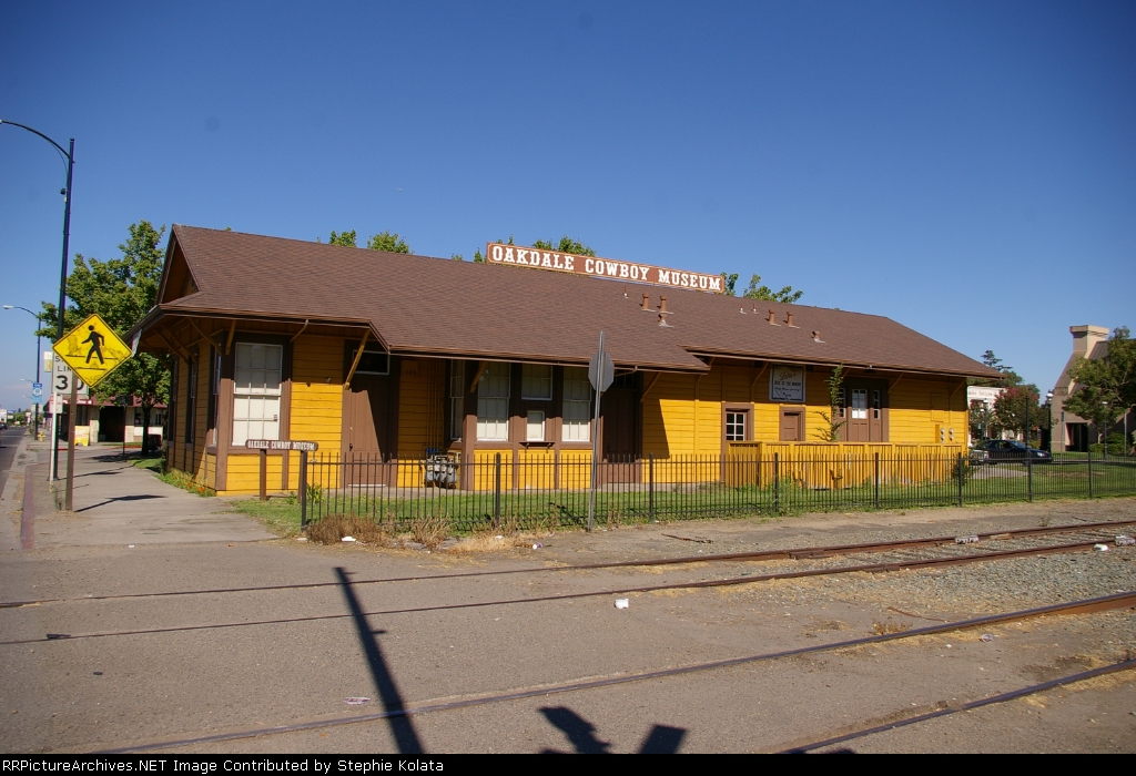 OAKDALE STATION NOW THE OAKDALE COWBOY MUSEUM