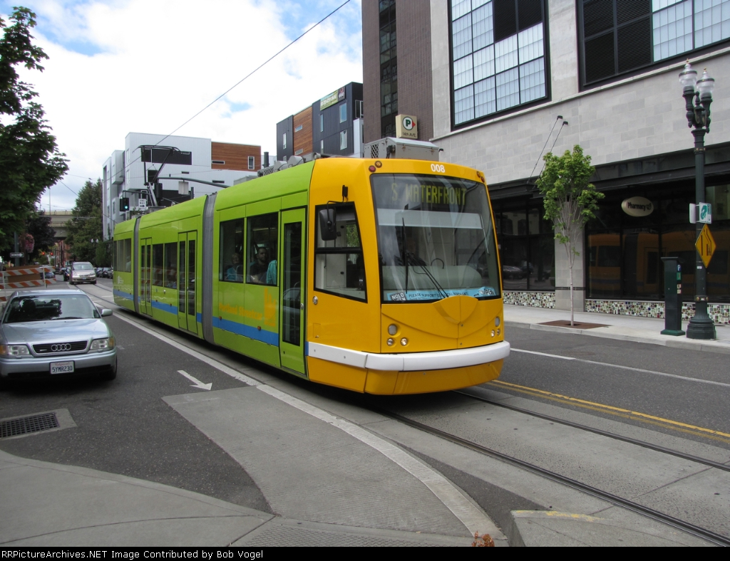 Portland Streetcar 008