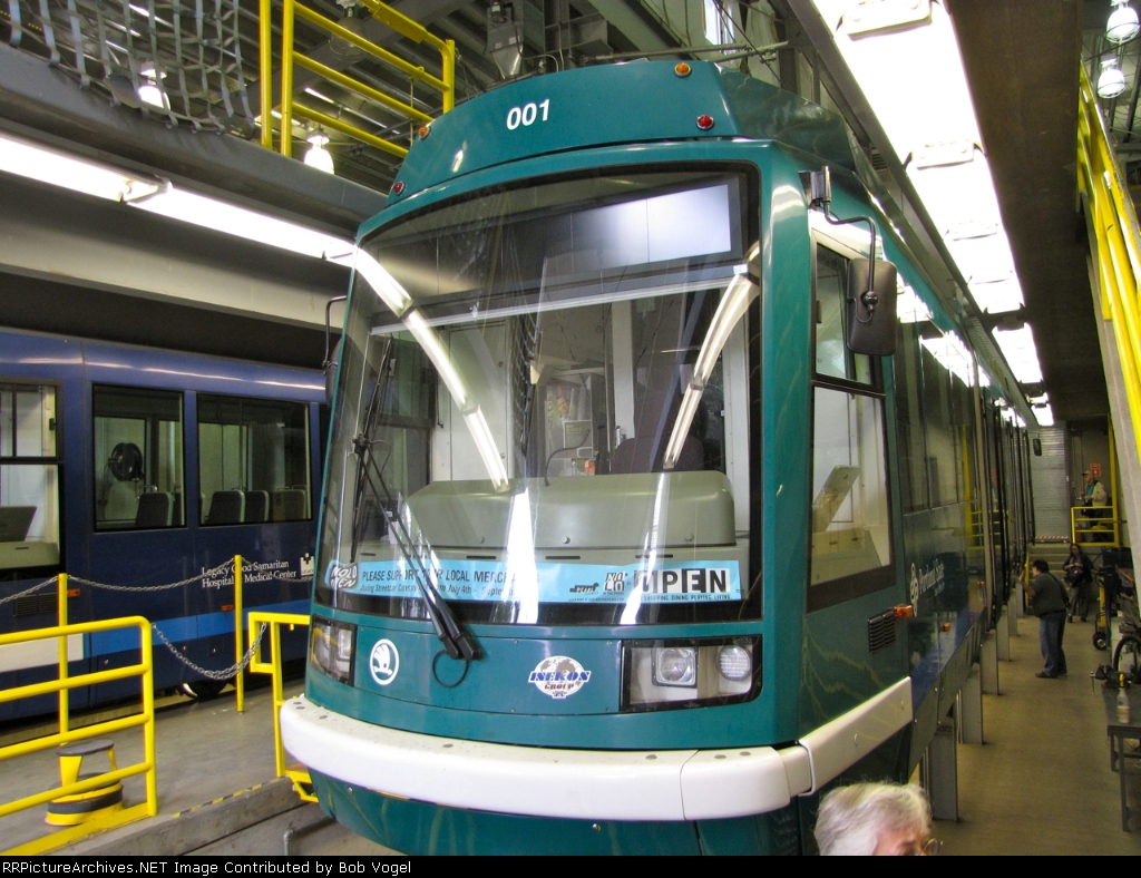 Portland Streetcar 001 