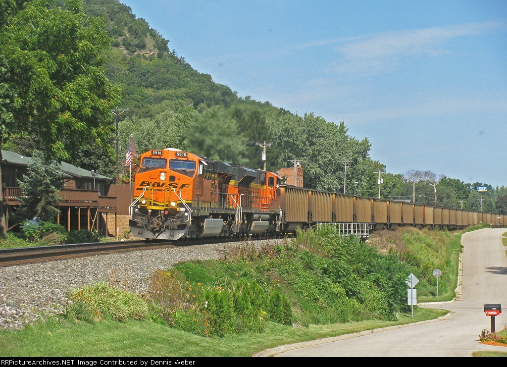 BNSF 5918,CP's River Sub.
